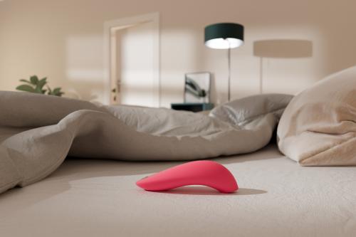 We-Vibe Melt Pleasure Air Vibrator