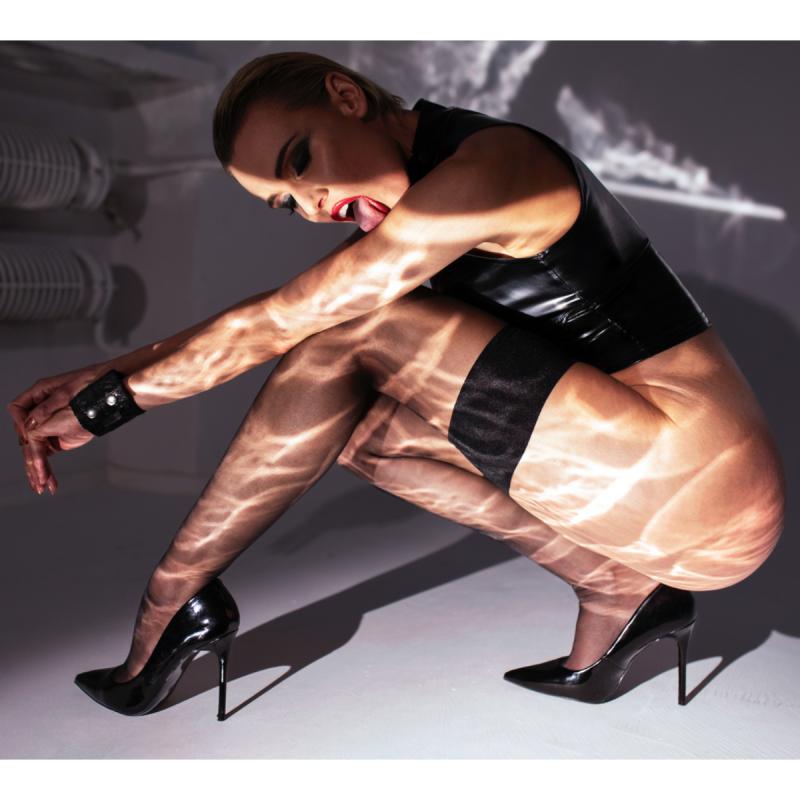 – Glam Wetlook Top Avec Corset En Vinyle – Noir 4