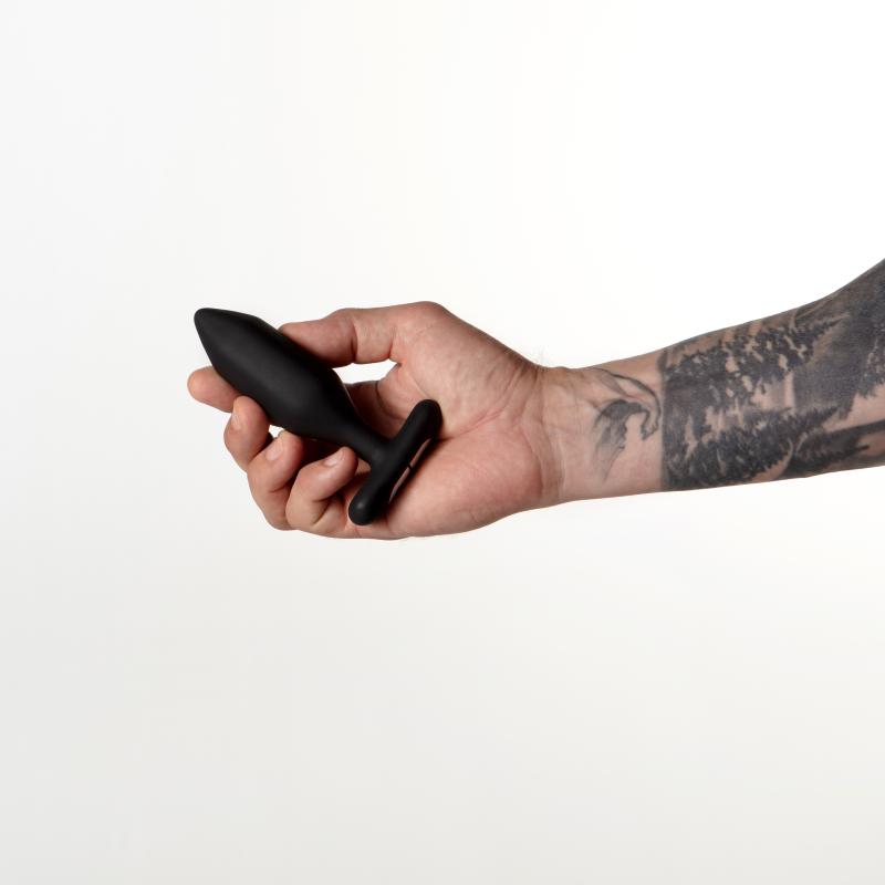 - Onyx Butt Plug with Remote Control 5