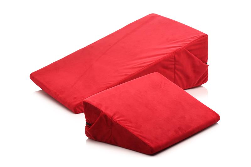 Image of Love Cushion Set - Rot